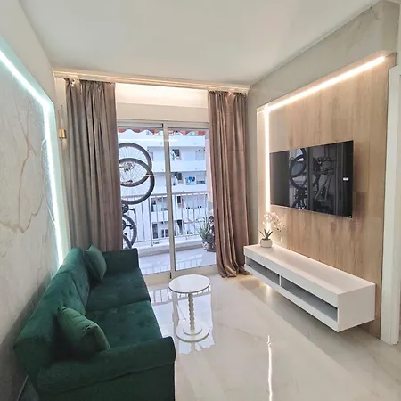 Marinero - El Edificio Navila Xx - * Торевьиа